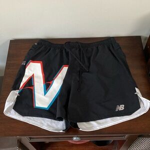 New Balance running shorts M